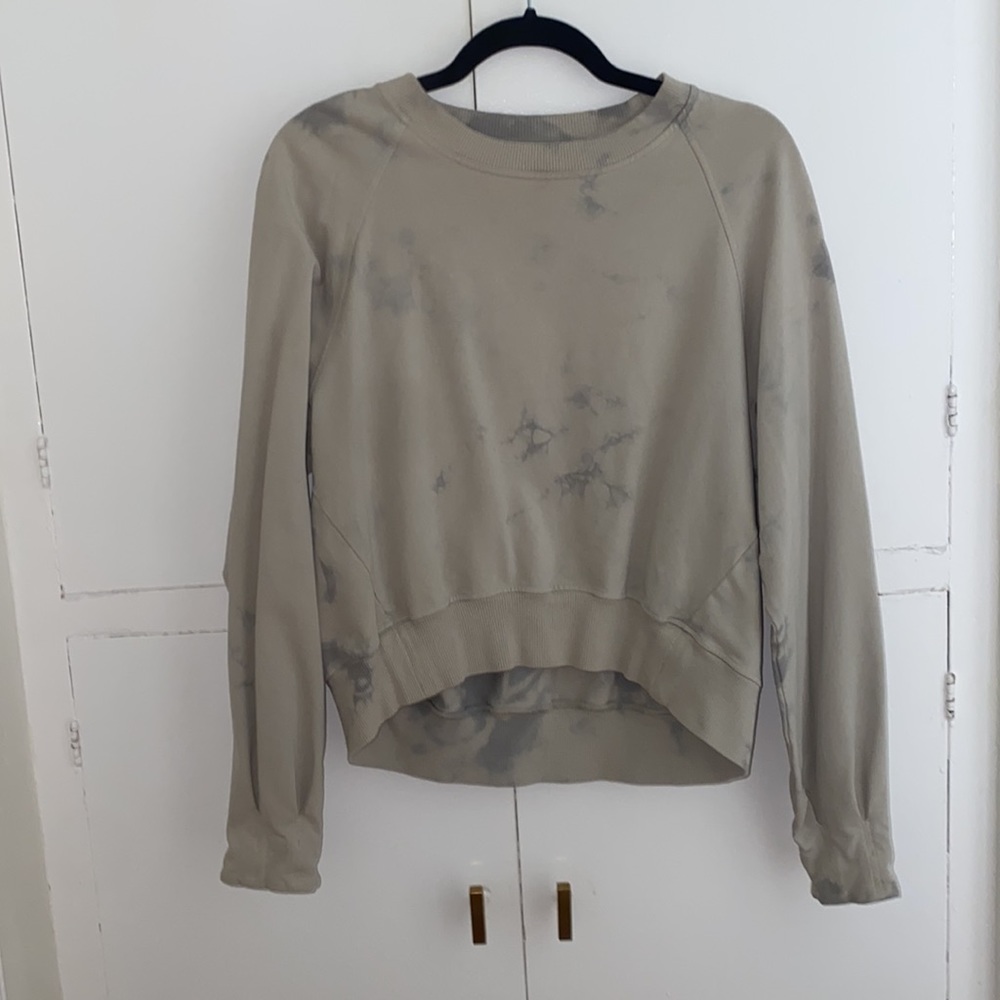 Lulu lemon crewneck